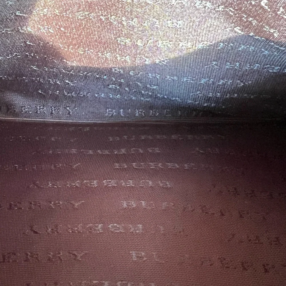 Classic Burberry Nova Check Bag - Picture 7 of 9